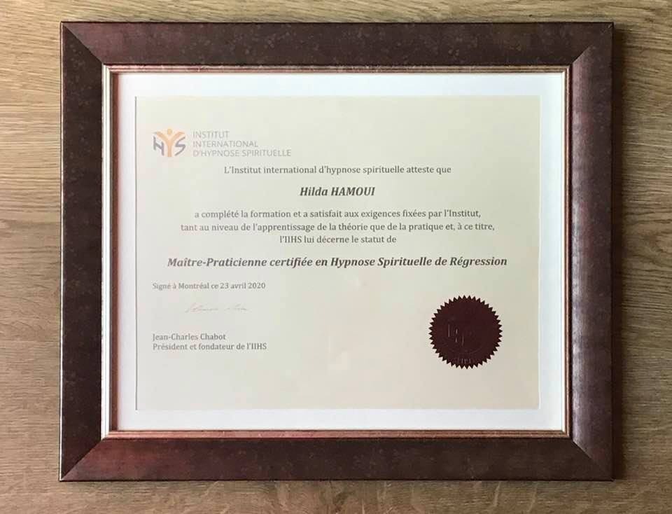 photo diplome Hilda Hamoui