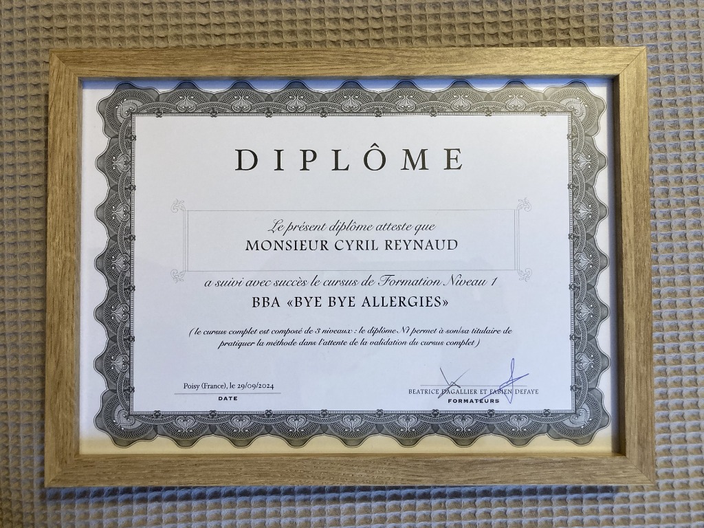 photo diplome Cyril Reynaud Kinésiologue certifié - Pays de gex