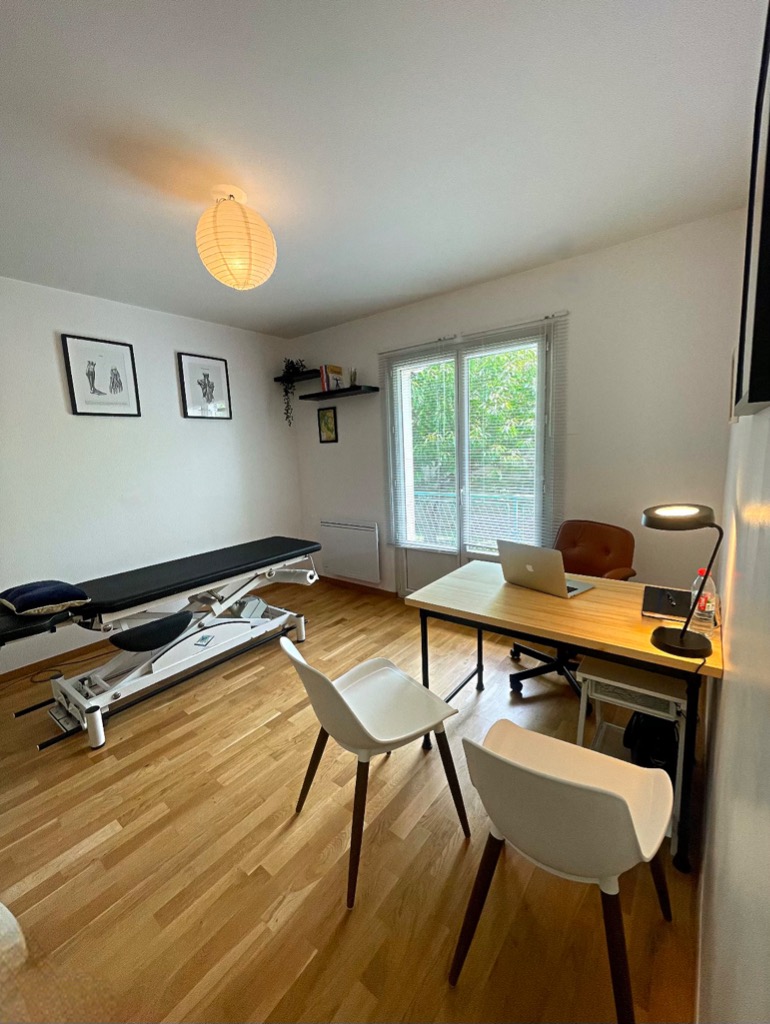 photo cabinet Gabriel carro