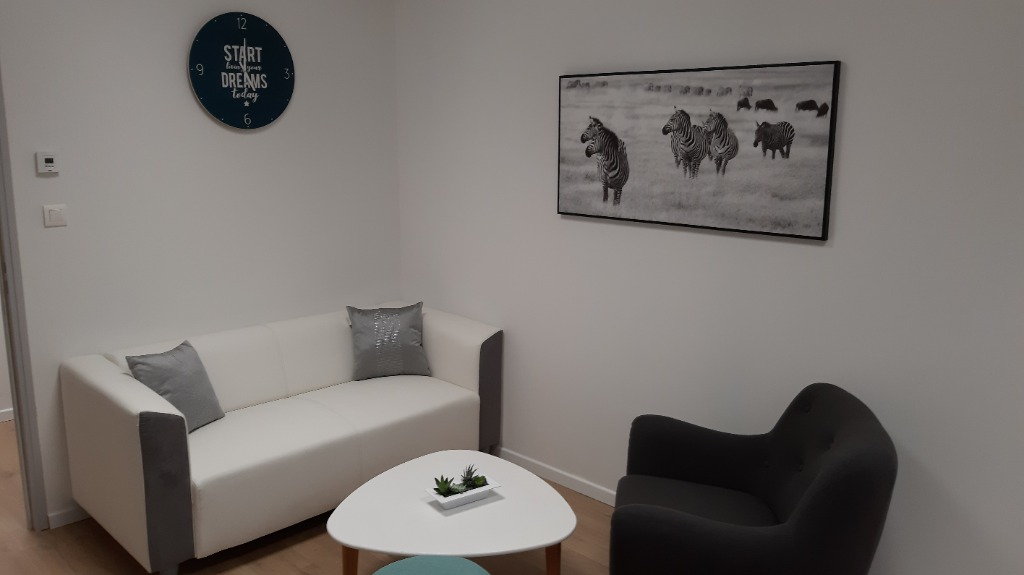 photo cabinet Nawel FAYE