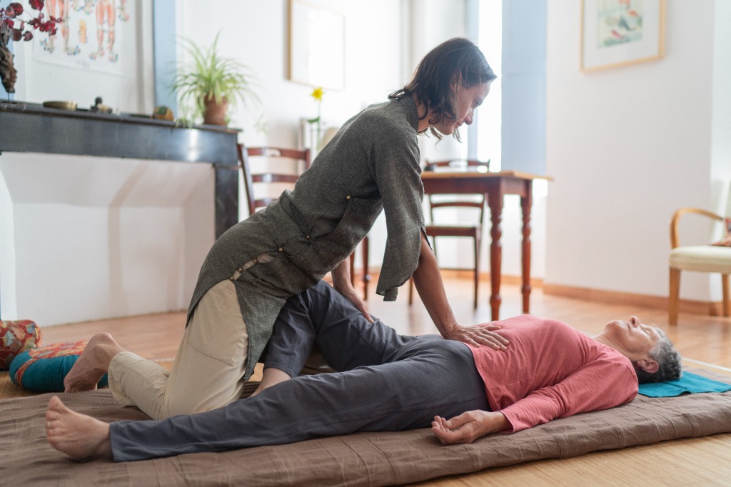 photo seance Elise Guilloton Shiatsu Foix