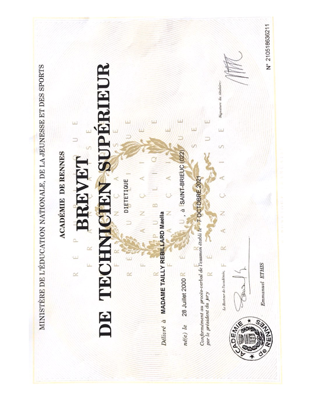 photo diplome Maëlla Tailly Rebillard