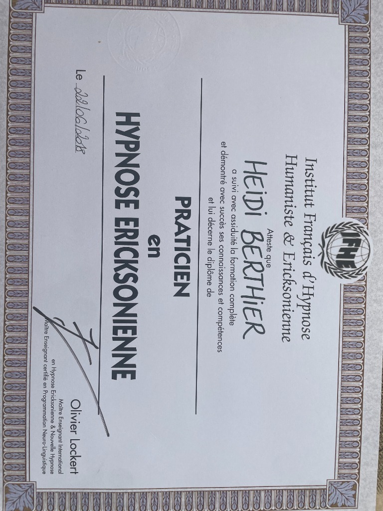 photo diplome Heidi Berthier