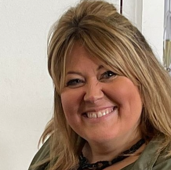 Karine STRAUCHMANN Kinésiologue & Praticienne JMV