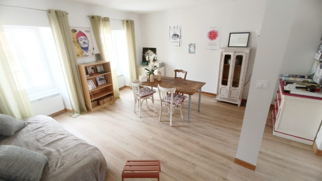 photo seance Céline EMERIQUE hypnothérapeute