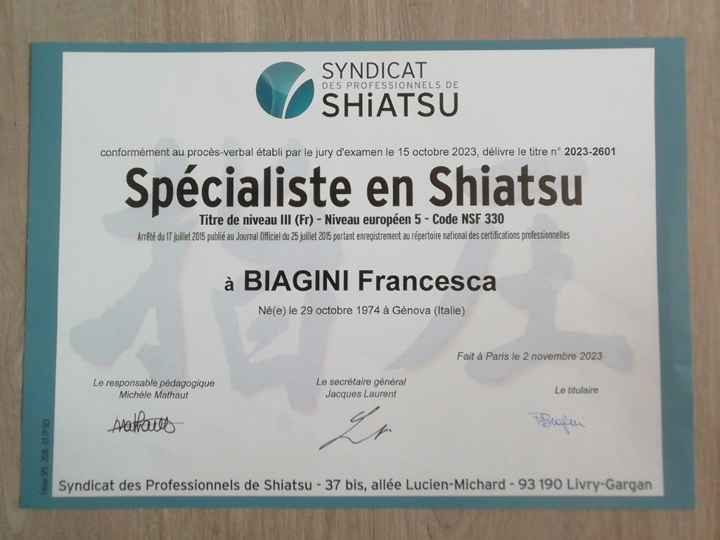 photo diplome Francesca Biagini Shiatsu 