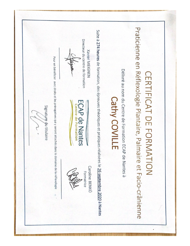 photo diplome Cathy Coville réflexologue