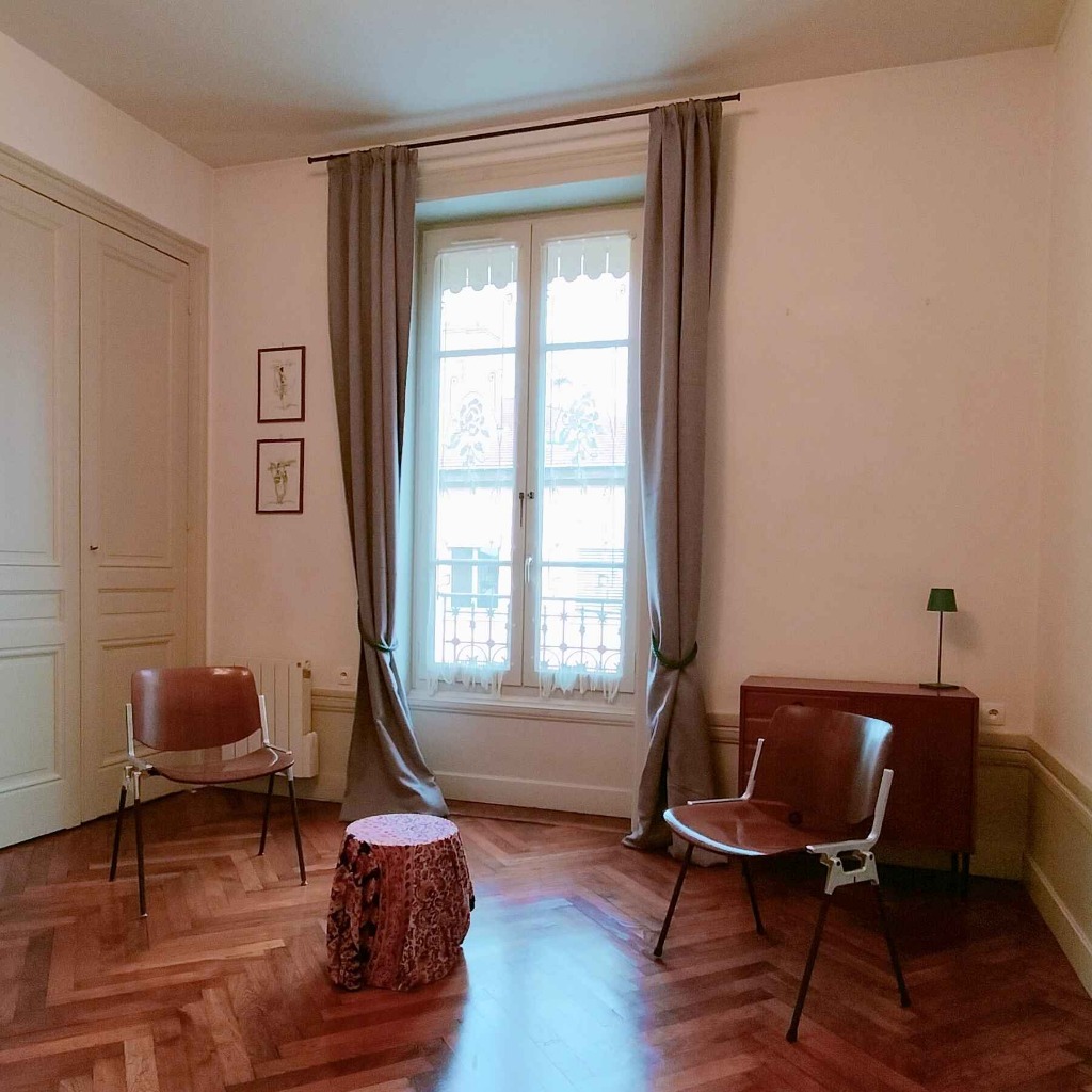 photo cabinet Isabelle Famechon