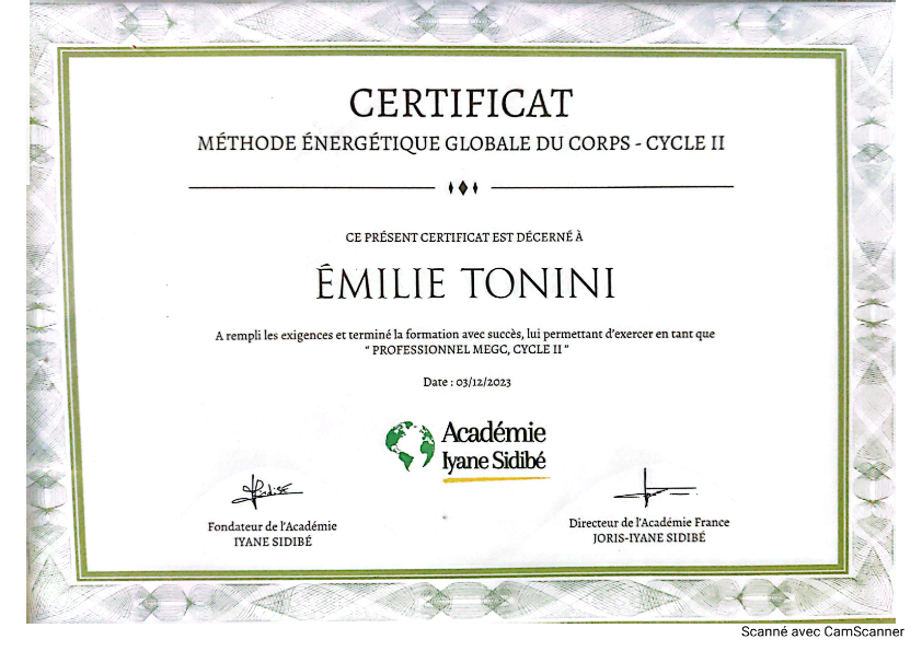 photo diplome Emilie Tonini Accompagnement