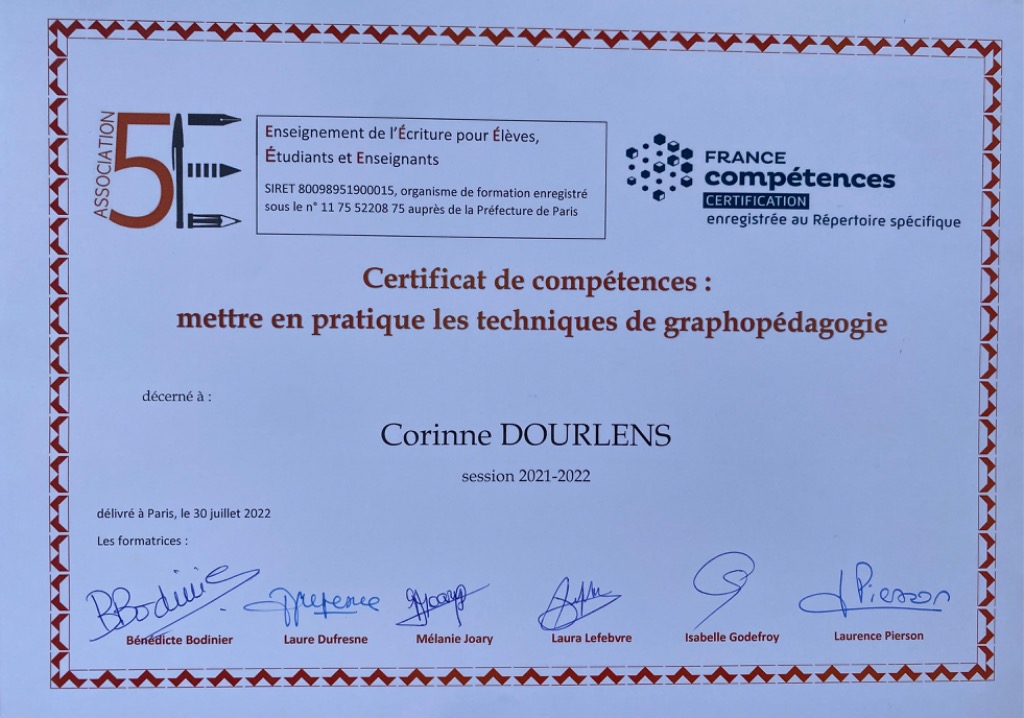 photo diplome Corinne Dourlens Graphopédagogue