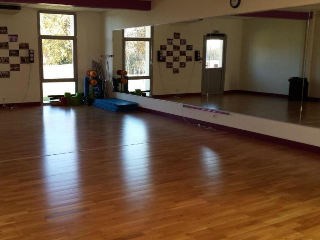 photo cabinet Sonia Kundalini Activation