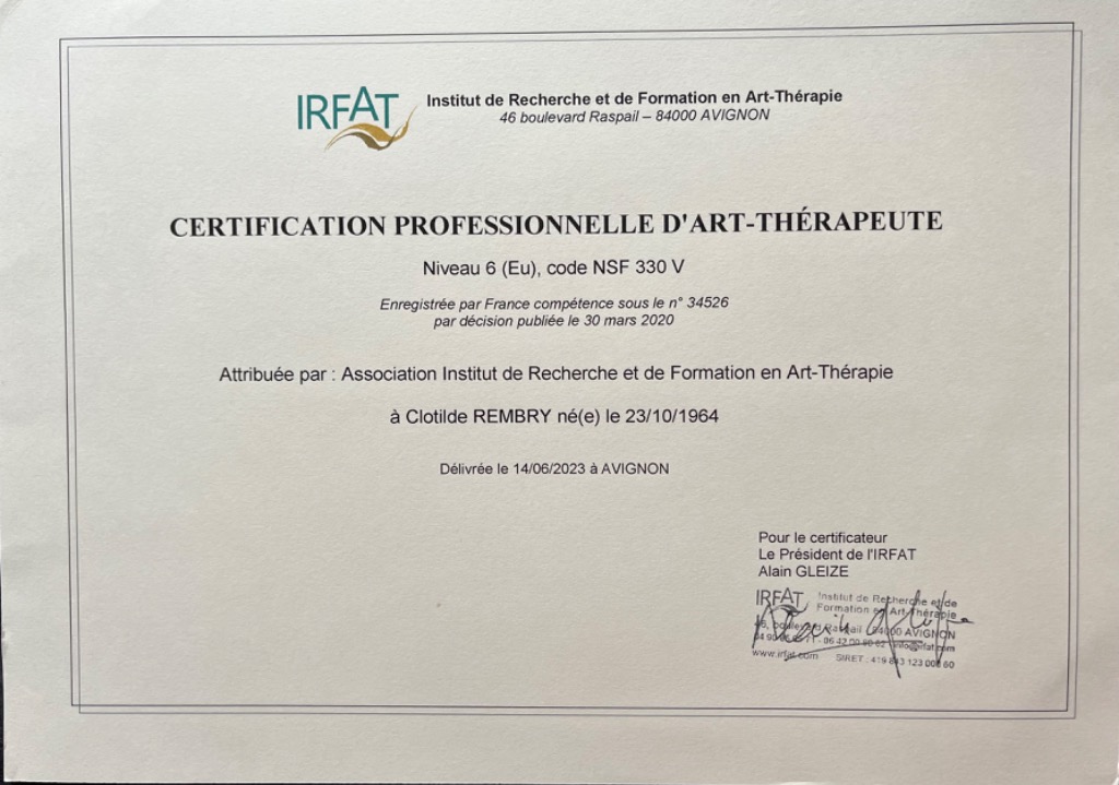 photo diplome Clotilde Rembry