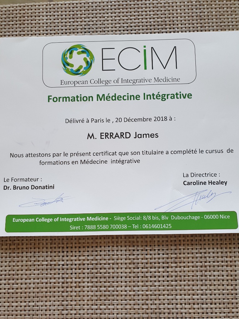 photo diplome James ERRARD