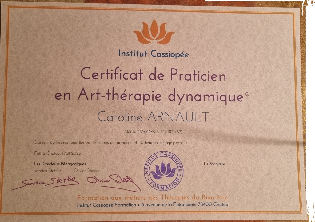 photo diplome Caroline Arnault