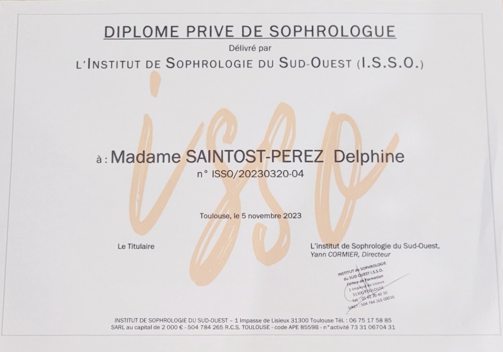 photo diplome Delphine Saintost Sophrologue