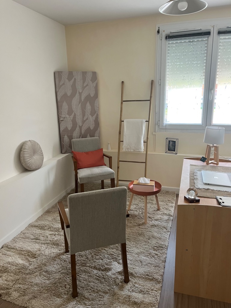 photo cabinet Yves Deniau