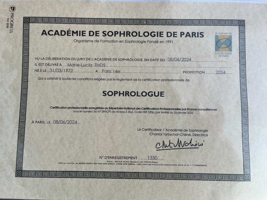 photo diplome Marie-Lucia THOS