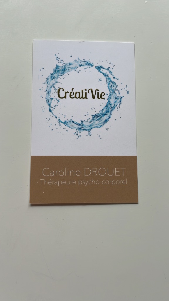 photo diplome Caroline Drouet CréatiVie