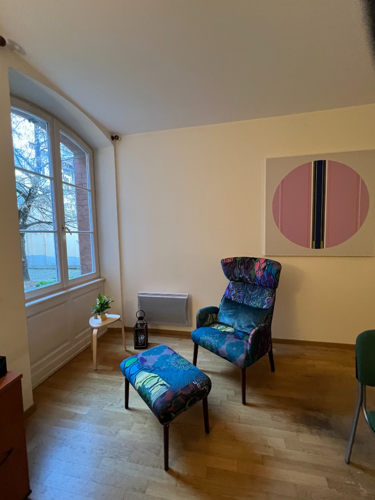 photo seance Chloe Nopre Sophrologue- Constellations Familiales