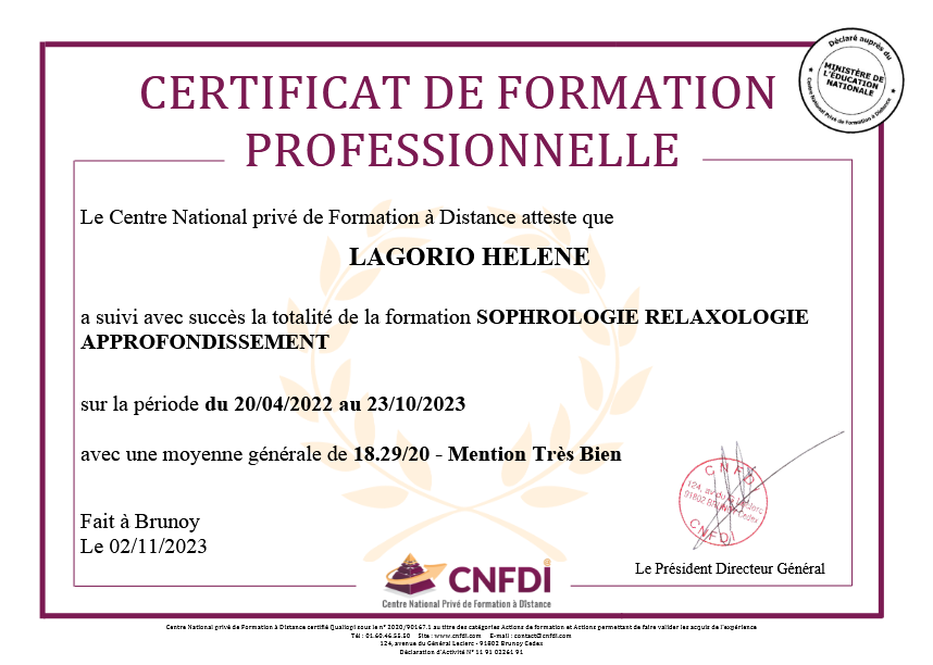 photo diplome Hélène Lagorio Cabinet du lotus
