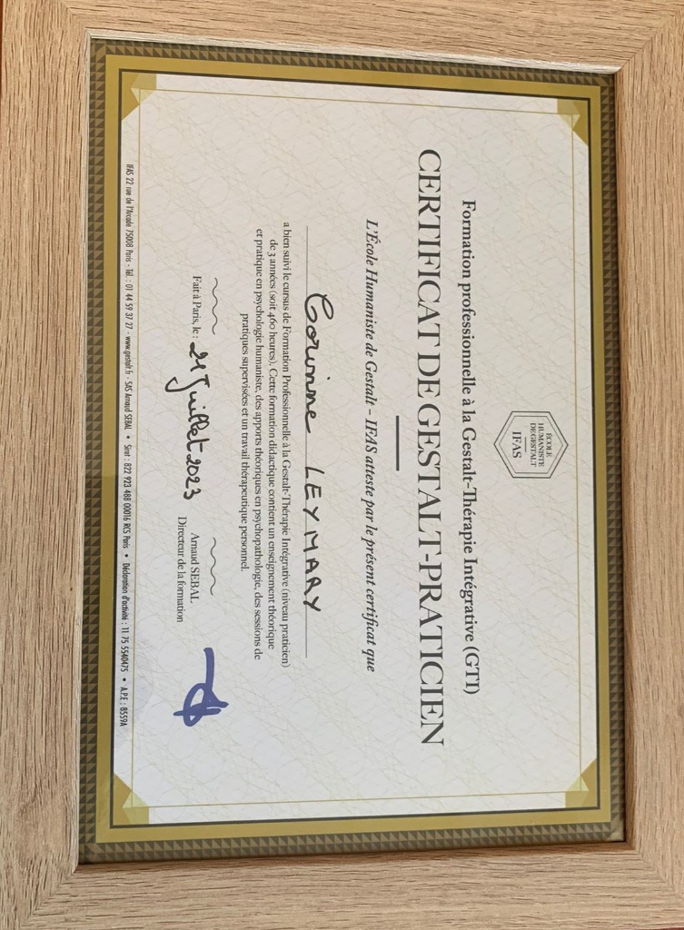 photo diplome LEYMARY CORINNE