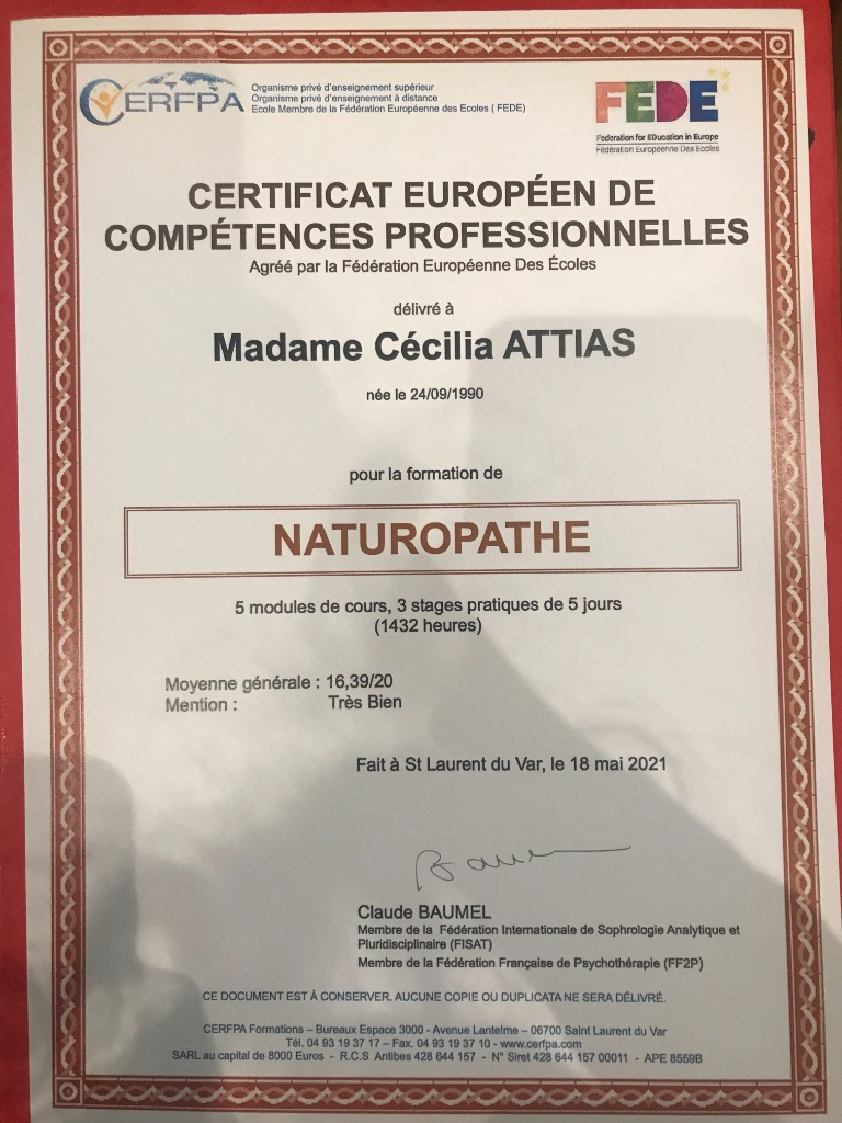 photo diplome Cecilia Attias