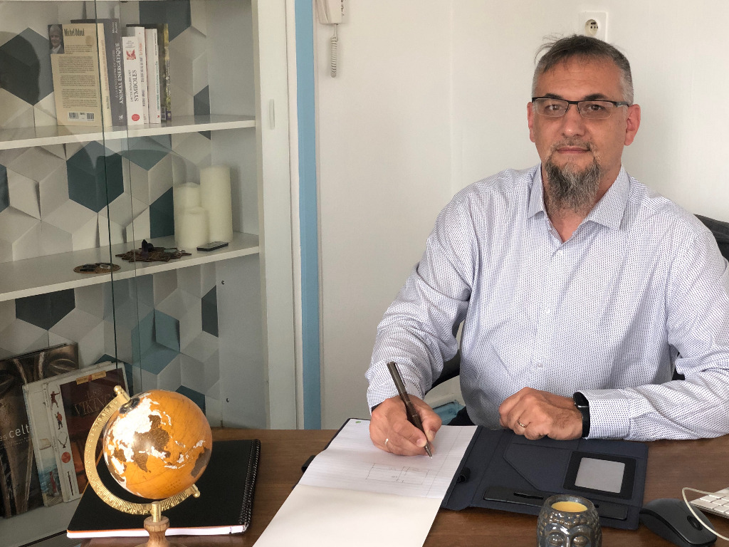 photo portrait James hypnotherapeute