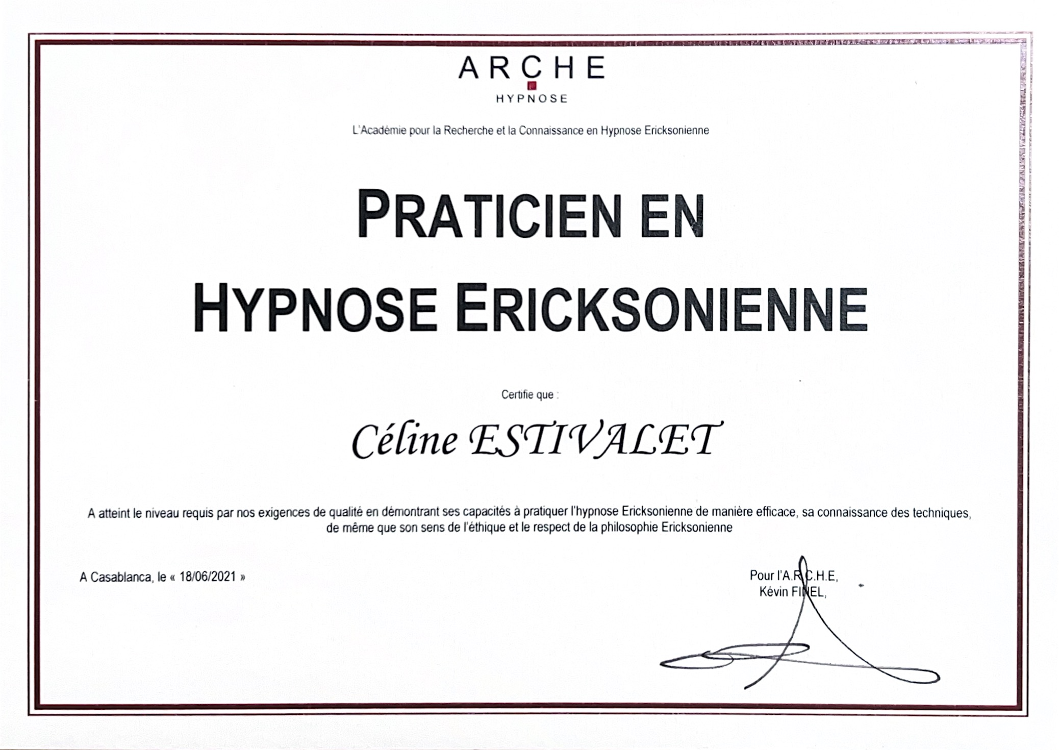 photo diplome Céline Estivalet