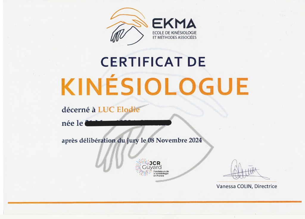 photo diplome Elodie Luc