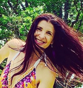 photo portrait Murielle Sitbon - Rouge Violet