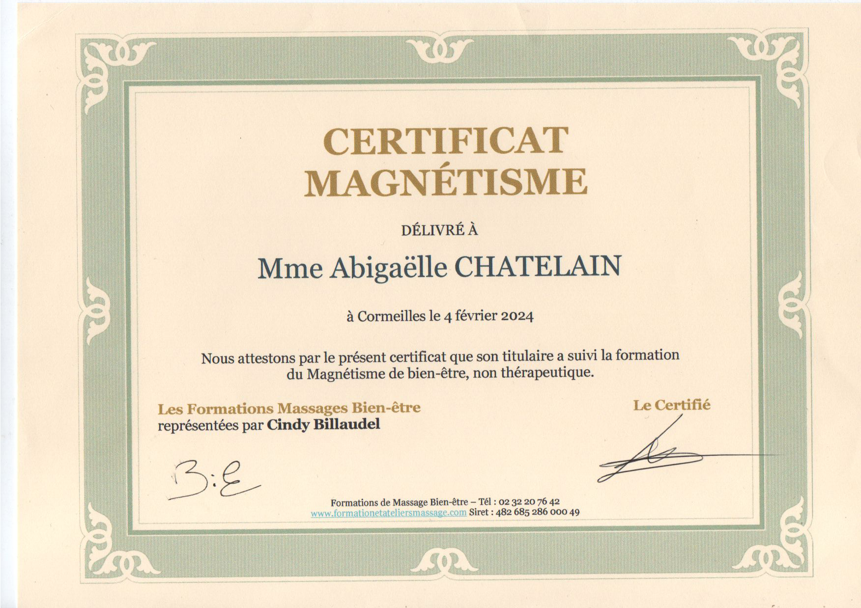 photo diplome Abigaelle CHATELAIN