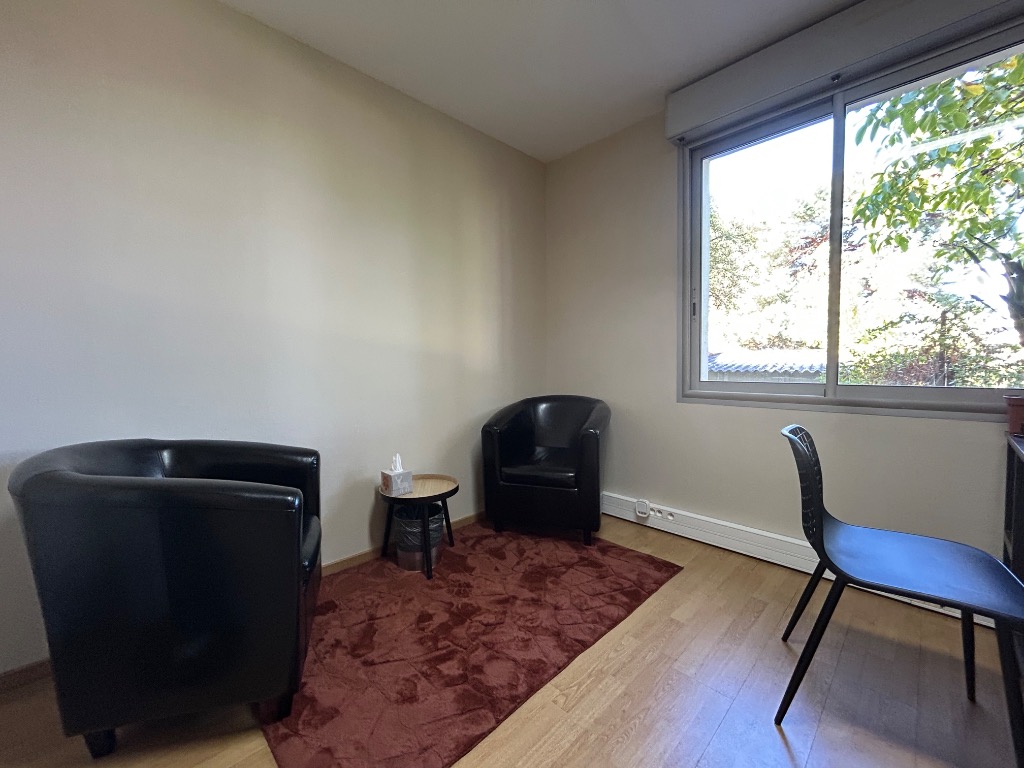 photo cabinet Barrichon Romain