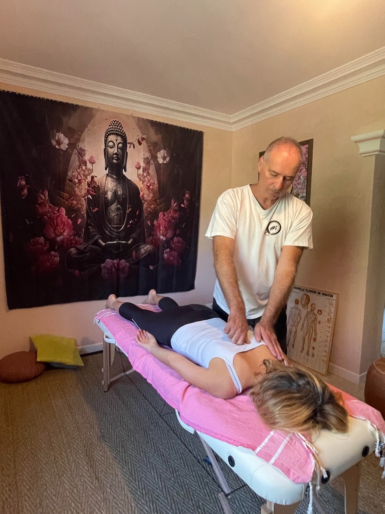 photo seance Chenaye Marc praticien shiatsu traditionnel