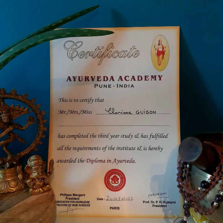 photo diplome Clarisse GUIGON