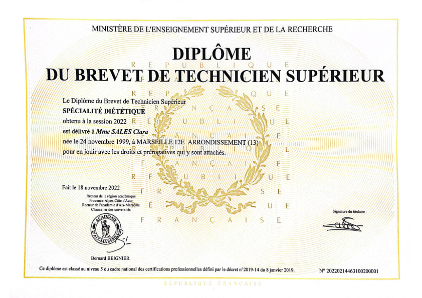 photo diplome Clara SALES