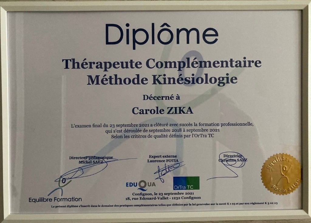 photo diplome Carole ZIKA