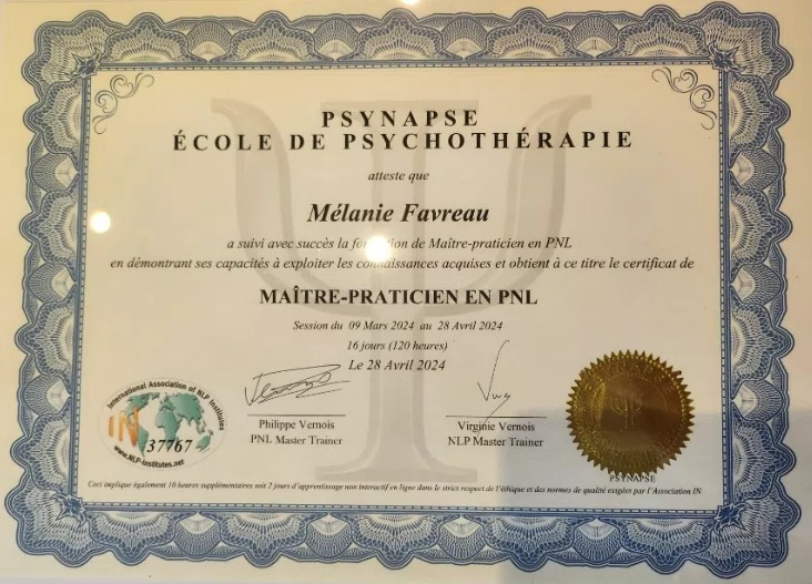 photo diplome Mélanie Favreau