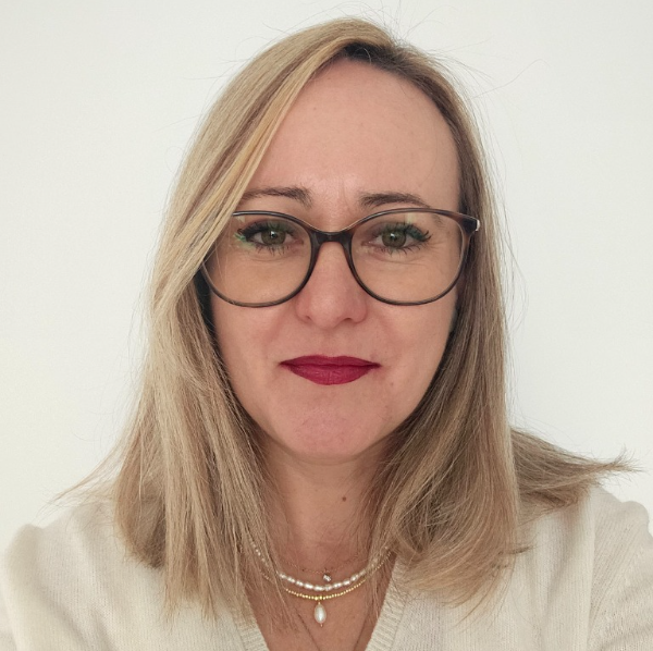 Eva Rischmuller appeler 0636040323 avnt 1ère resa