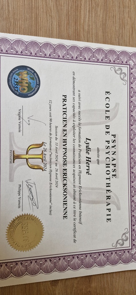 photo diplome Lydie Hervé