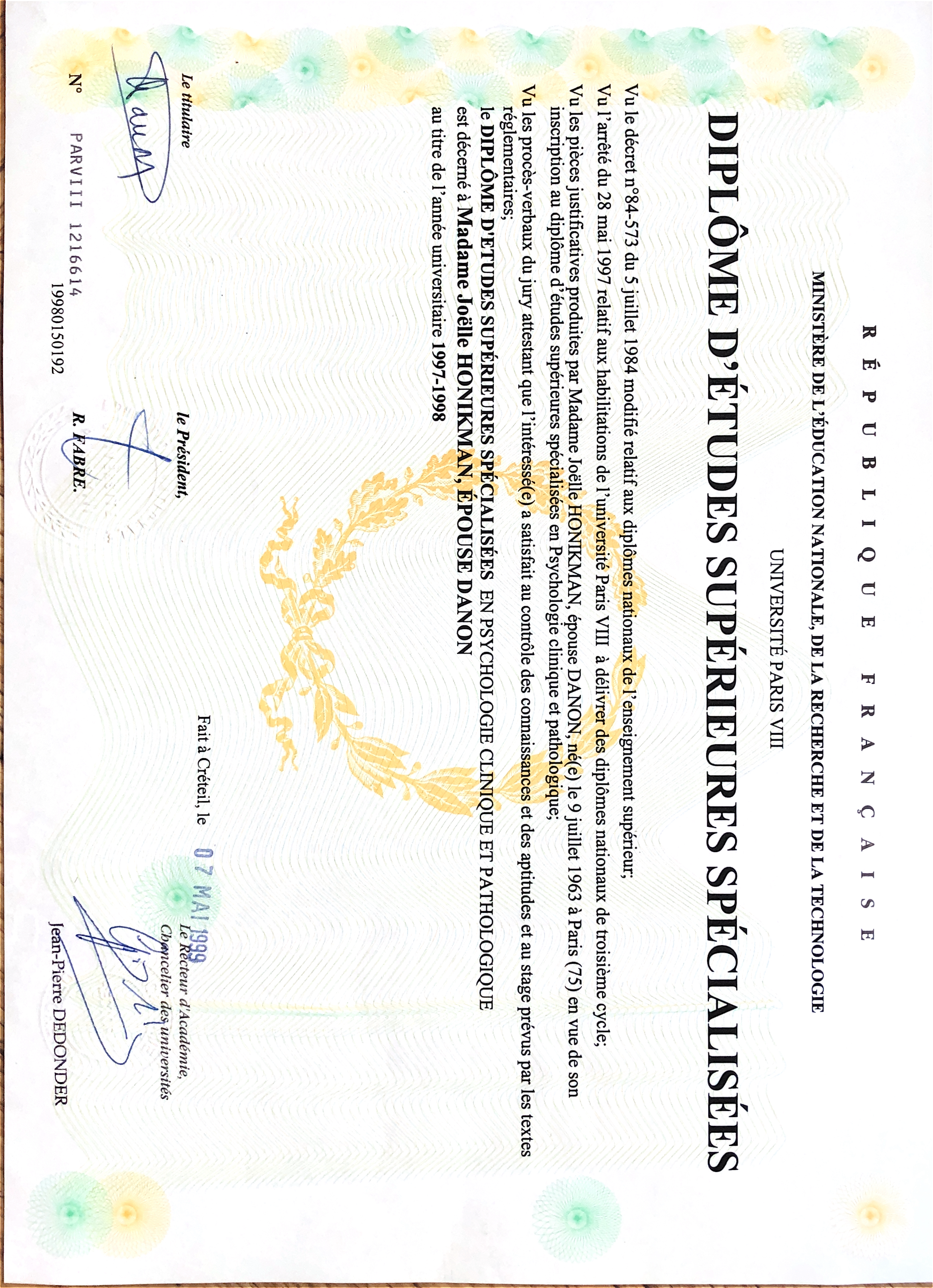 photo diplome Joëlle Honikman