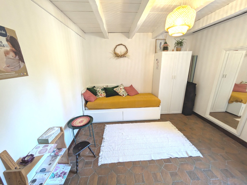 photo cabinet Laura DESCHAMPS