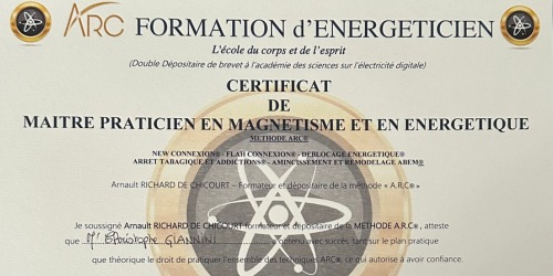 photo diplome Christophe Giannini Énergéticien I Magnétiseur