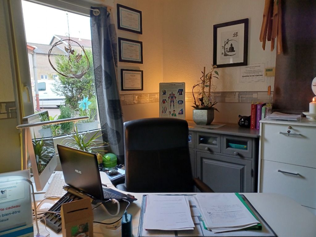 photo cabinet Virginie GLENO Hypnose mixte et Magnétisme