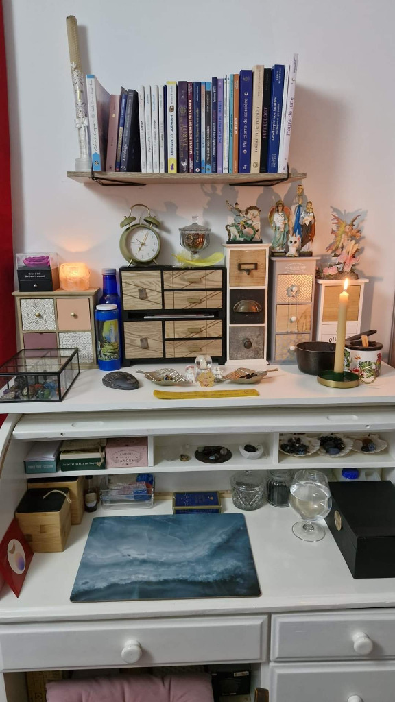 photo cabinet Missy Voyance