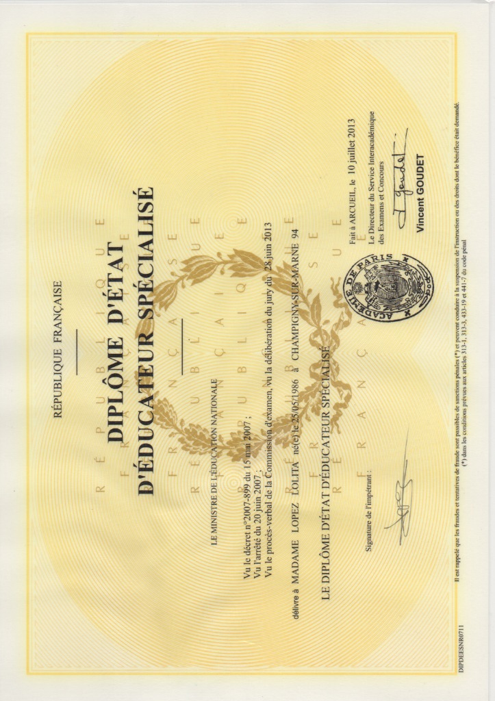 photo diplome Lolita LOPEZ