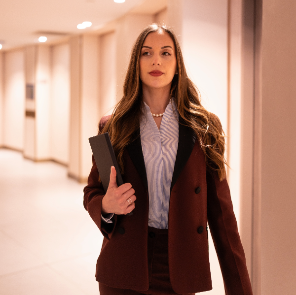 Maëva Comby-Praticienne TCC-Anxiété & Relation