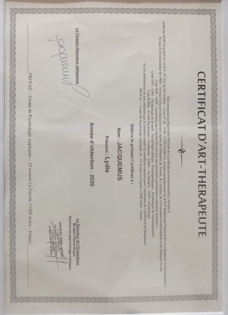 photo diplome Lydie Jacquemus