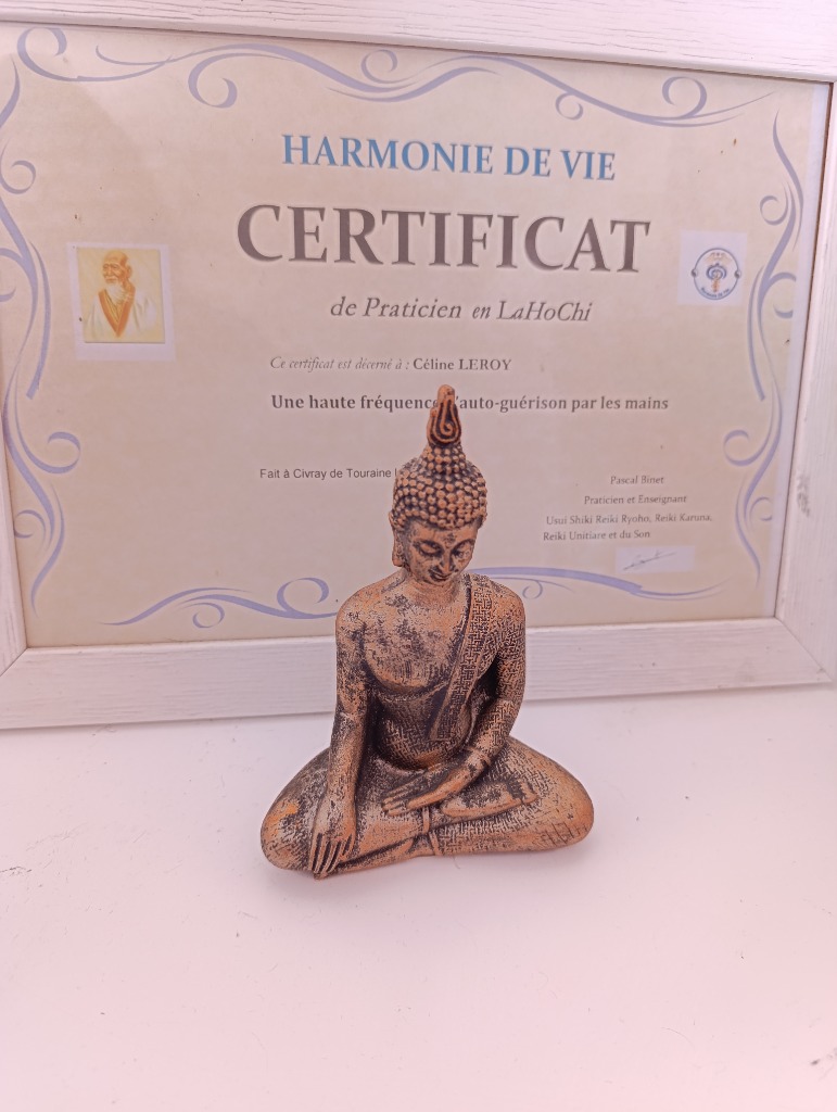 photo diplome Céline - Renai’Sens Bien Être