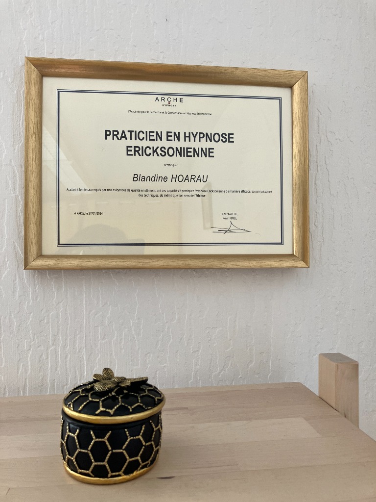 photo diplome Blandine Hoarau Hypnothérapeute