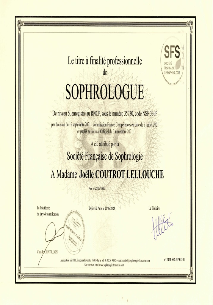 photo diplome JOELLE COUTROT